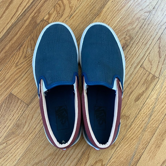 Vans - Picture 2 of 5